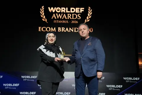 E-Com Women 50 gallery photo 12